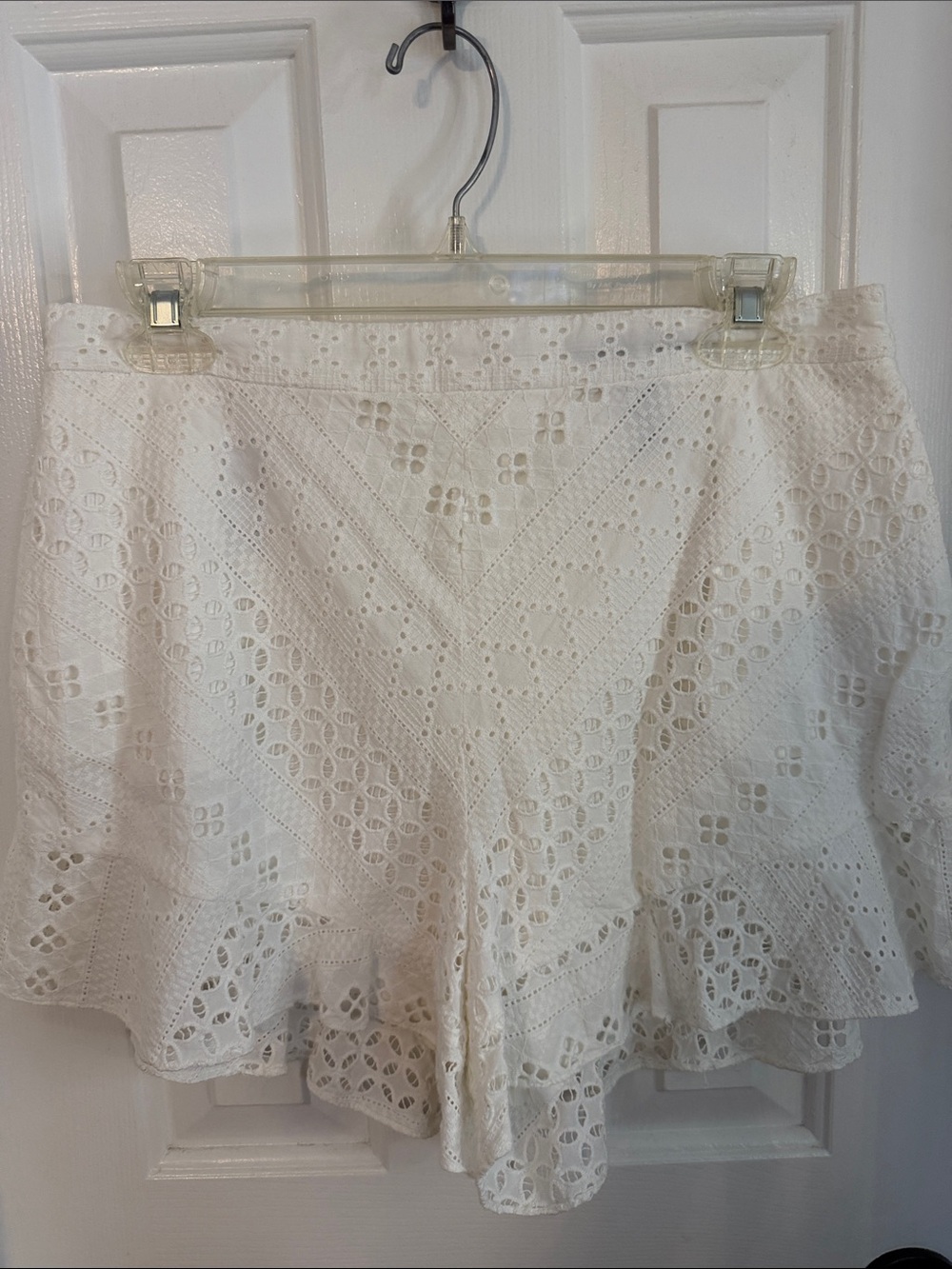 BCBG White Eyelet Ruffle Hem Women's Shorts
